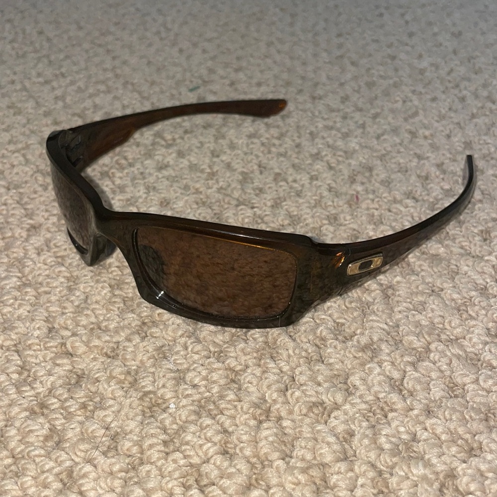 Oakley women’s sunglasses